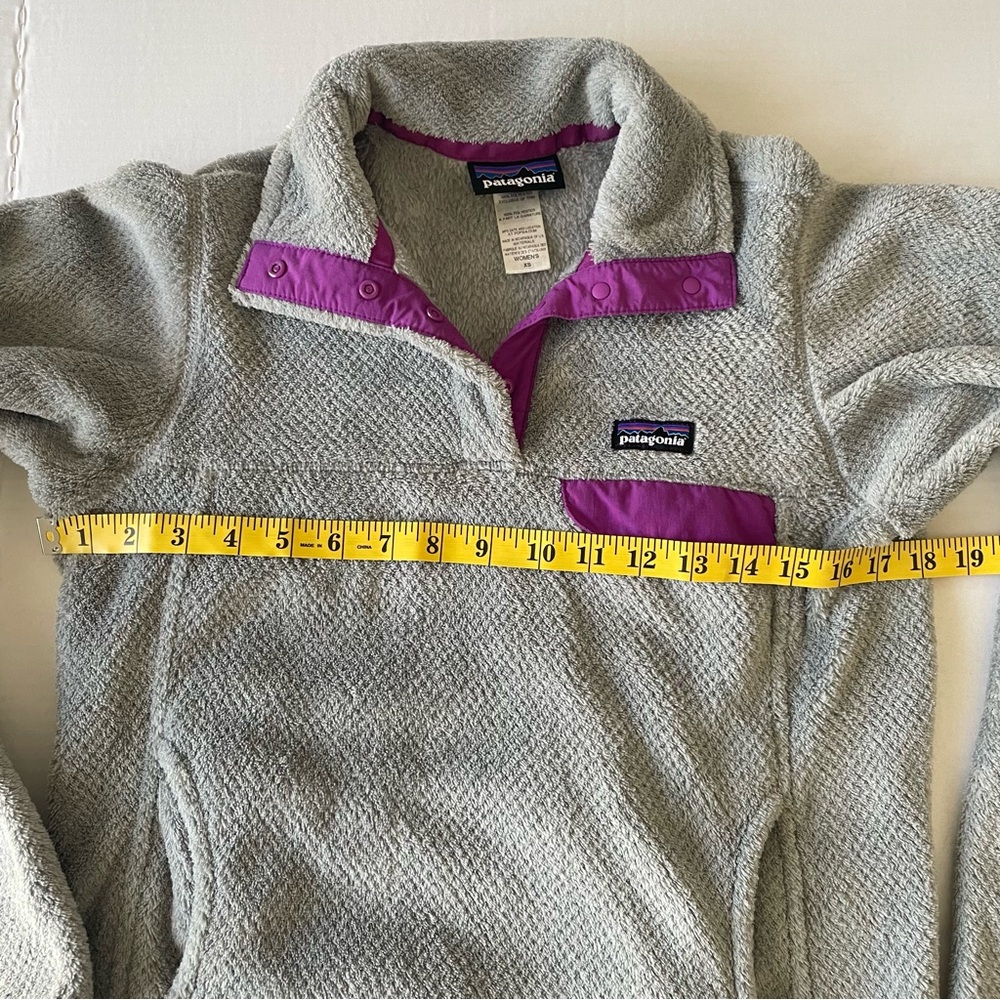 Patagonia Gray Fleece Pullover with Purple Accents - Picture 4 of 8